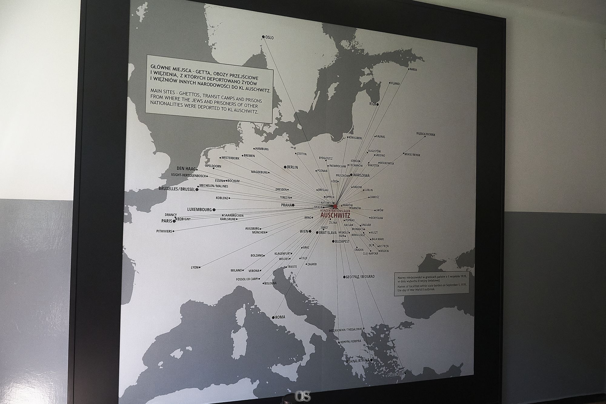 Auschwitz 11.jpg